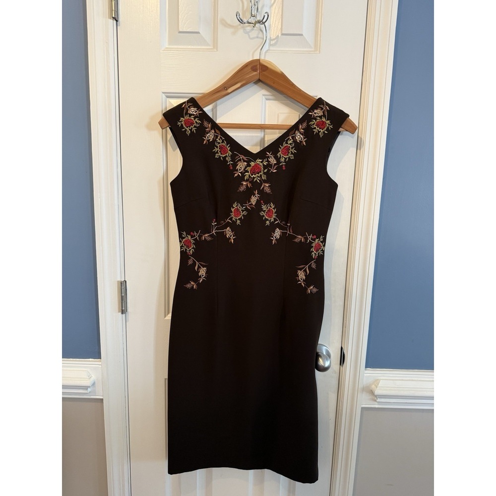 Maggie London Chocolate Brown Dress With  Embroidered Red Flowers 6 Classy Party